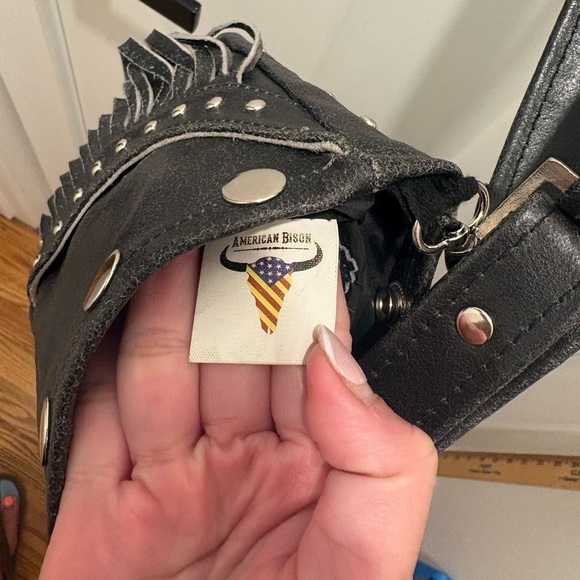 Vintage American Bison Western Sling Leather Bag Black Fringe Snap Button - Picture 4 of 7